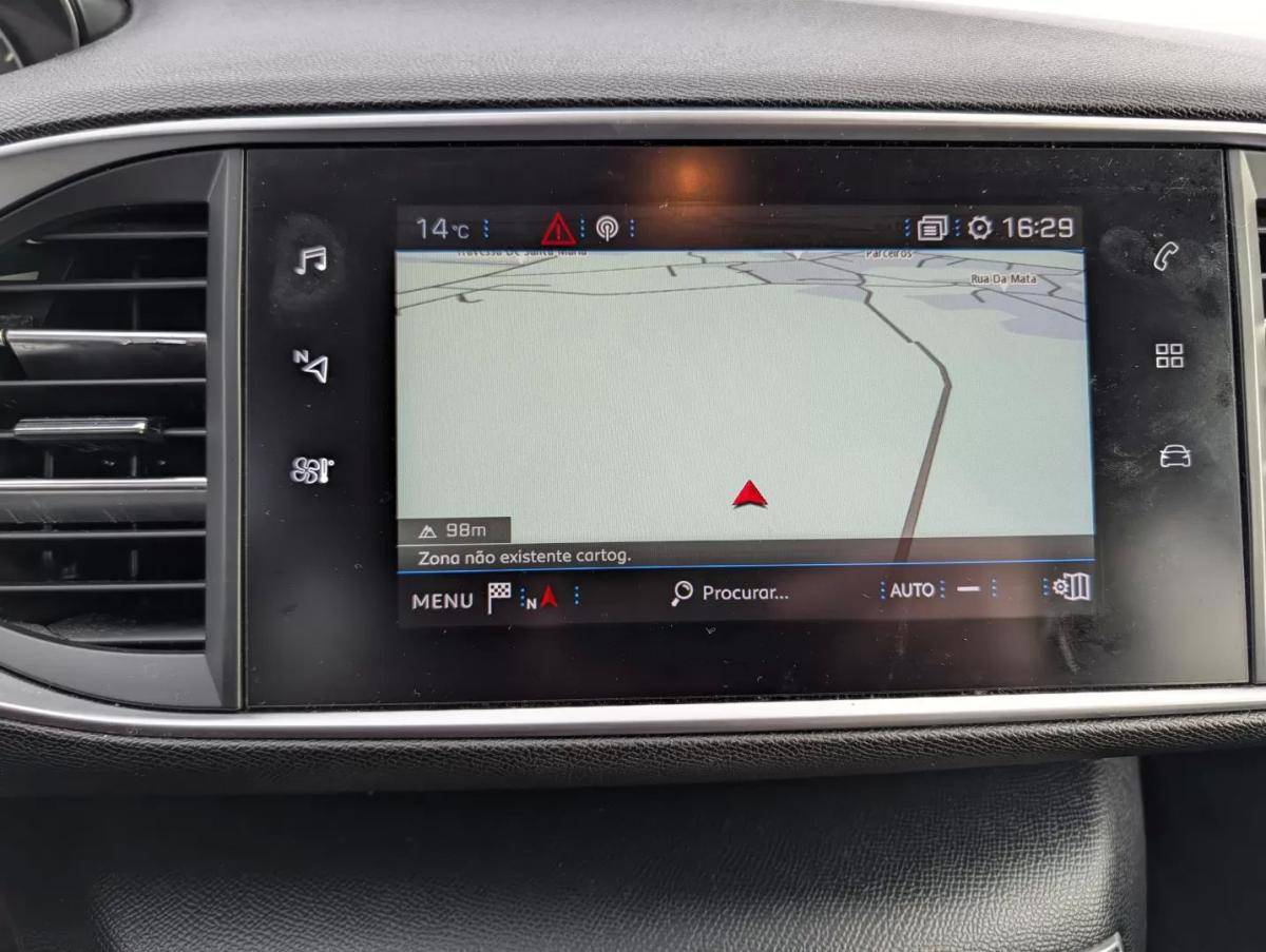 peugeot-308-sw-2019-diesel-1499cc