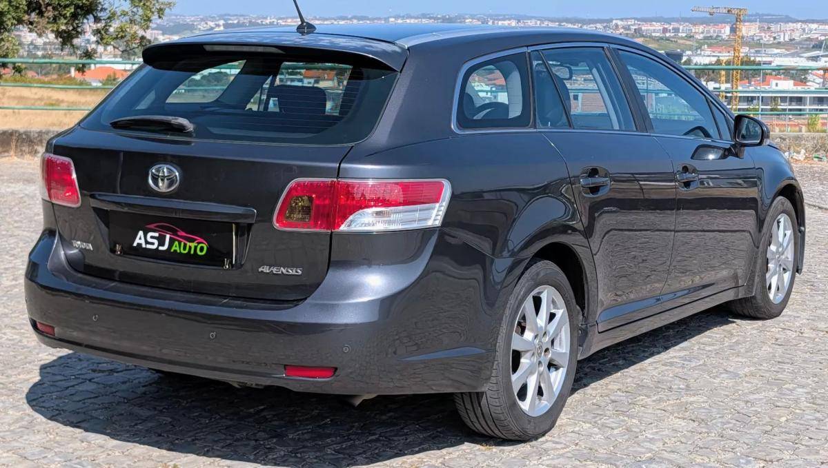 toyota-avensis-sw-2010-diesel-1998cc