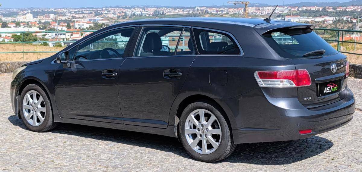 toyota-avensis-sw-2010-diesel-1998cc