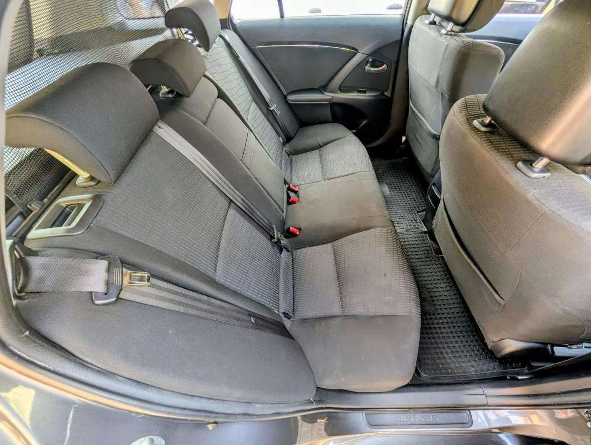 toyota-avensis-sw-2010-diesel-1998cc