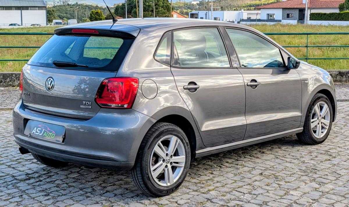 volkswagen-polo-2012-diesel-1598cc