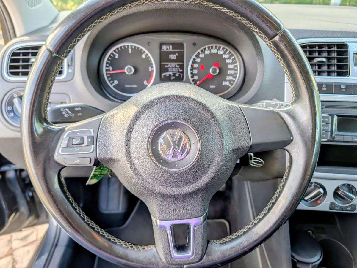 volkswagen-polo-2012-diesel-1598cc