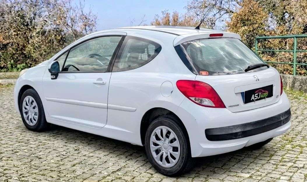 peugeot-207-2011-diesel-1400cc