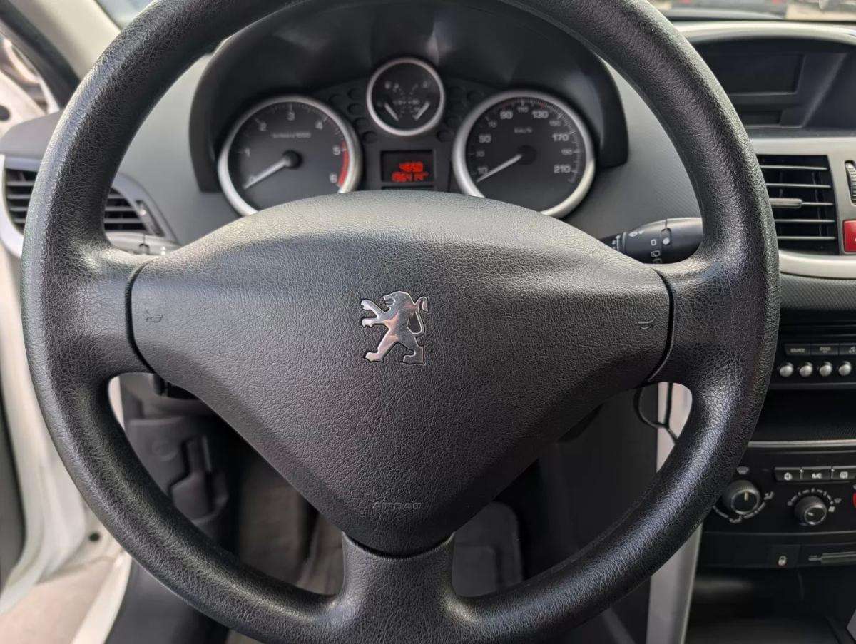 peugeot-207-2011-diesel-1400cc