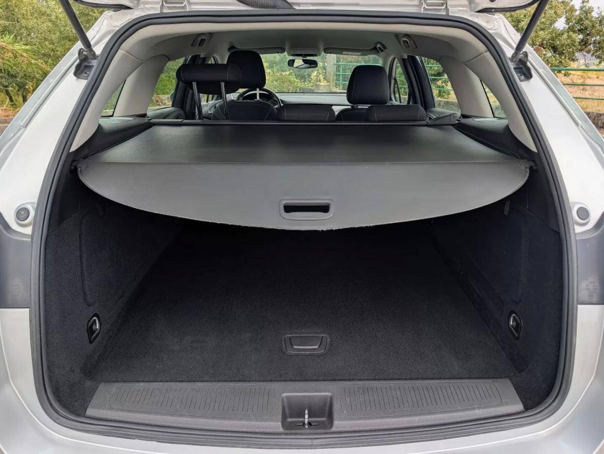 opel-astra-2018-diesel-1598cc