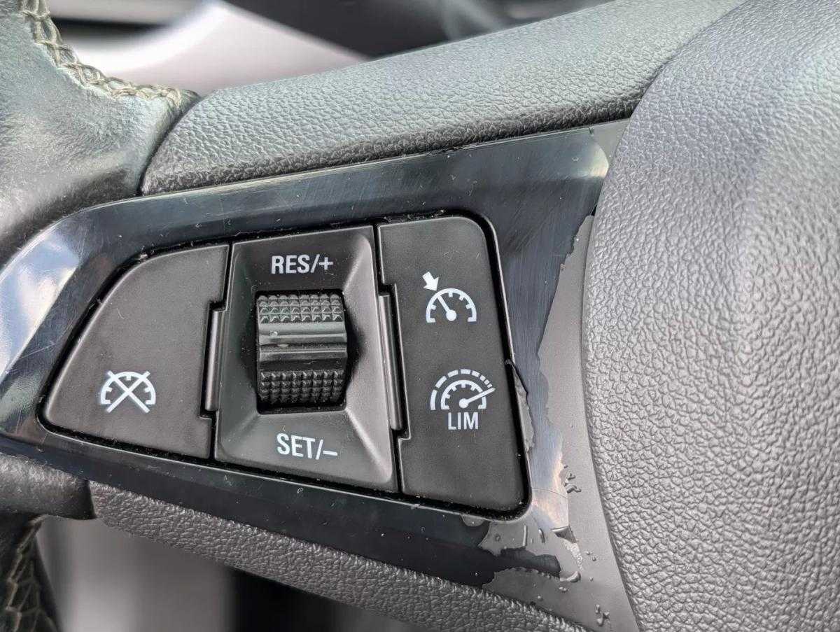 opel-astra-2018-diesel-1598cc