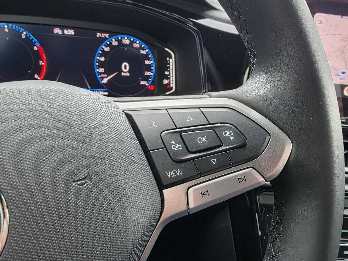 volkswagen-t-roc-2024-gasolina-999cc