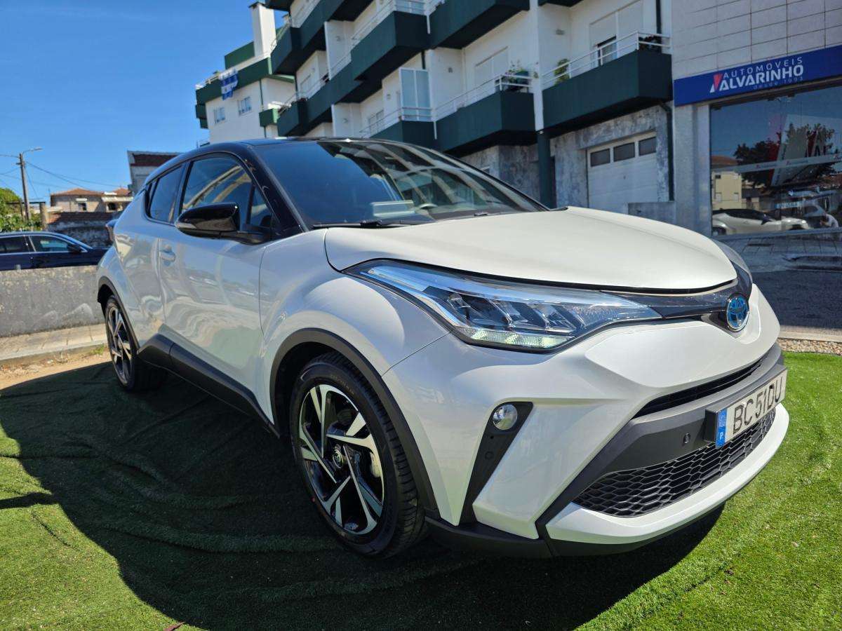 toyota-c-hr-2023-hibrido-a-gasolina-1798cc