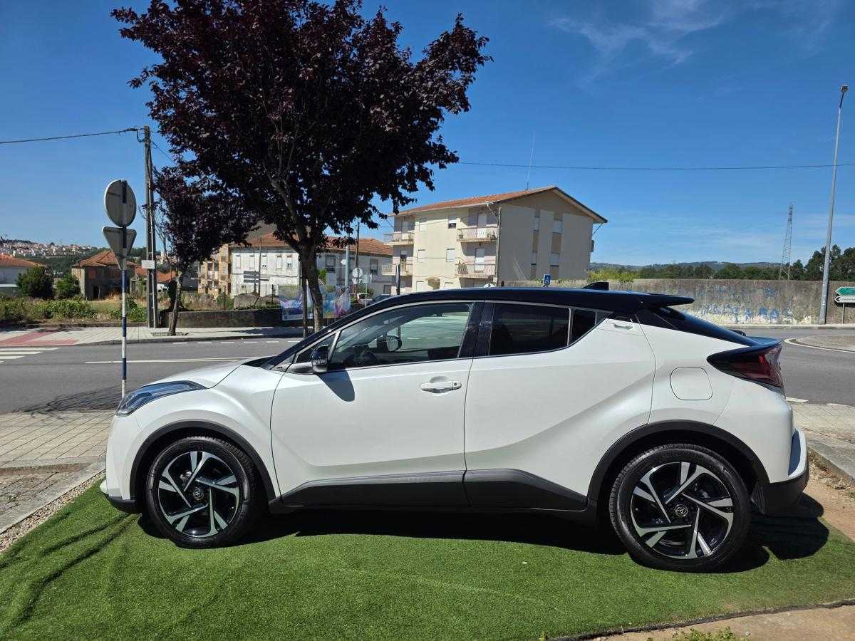 toyota-c-hr-2023-hibrido-a-gasolina-1798cc
