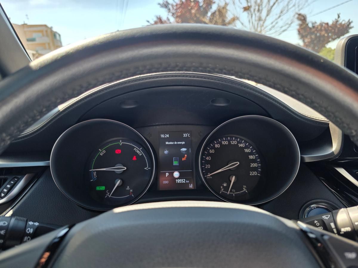toyota-c-hr-2023-hibrido-a-gasolina-1798cc
