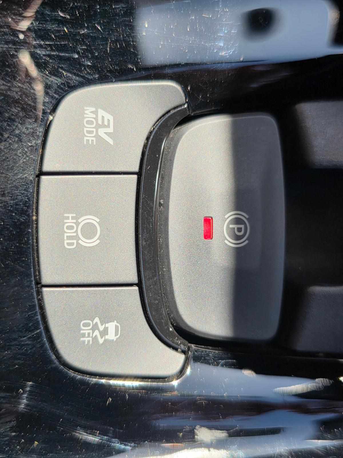 toyota-c-hr-2023-hibrido-a-gasolina-1798cc