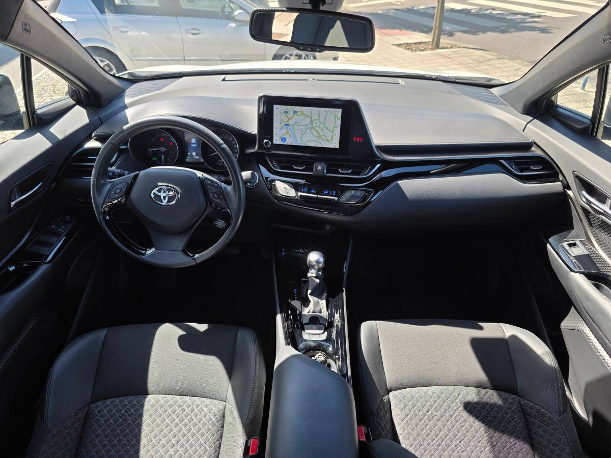 toyota-c-hr-2023-hibrido-a-gasolina-1798cc