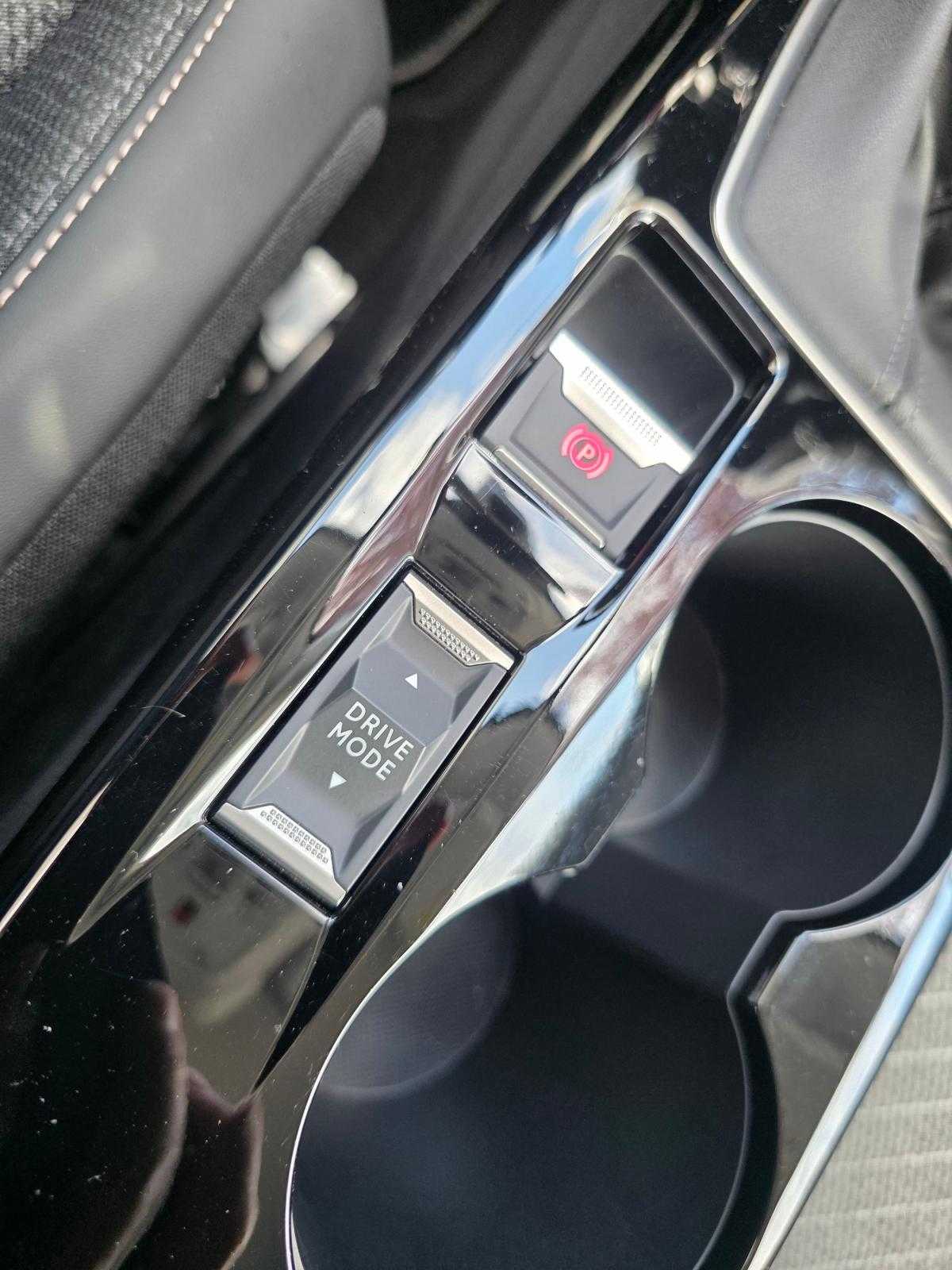 peugeot-208-2025-gasolina-1199cc