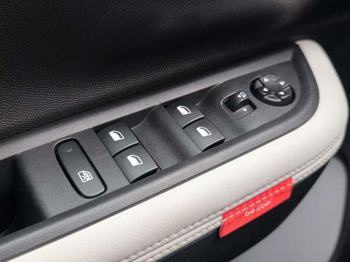 citroen-e-c3-2025-eletrico-500cc