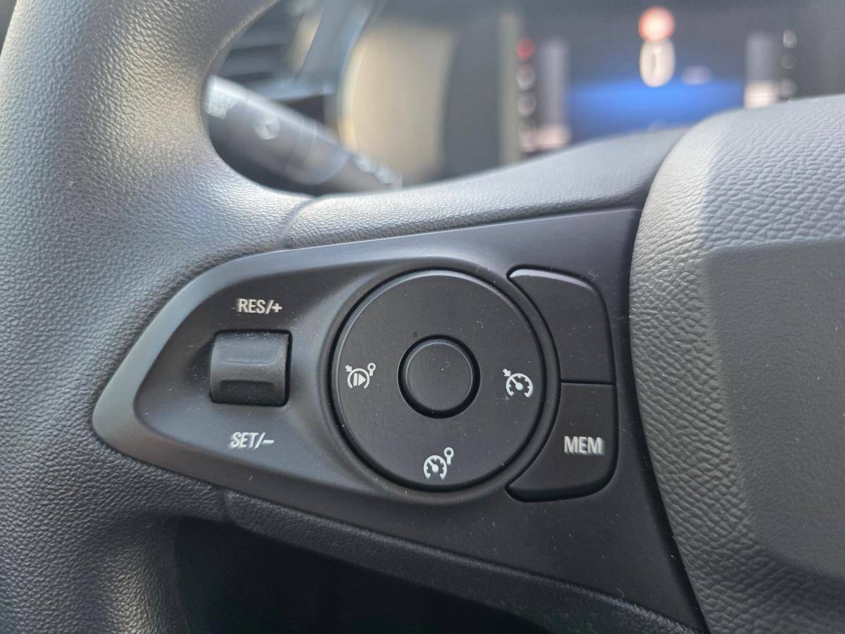 opel-corsa-2025-gasolina-1199cc