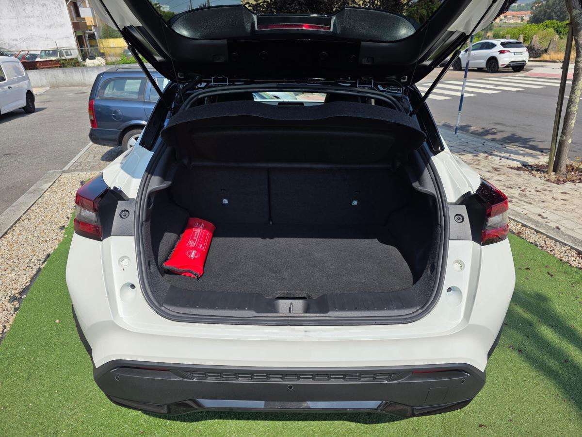 nissan-juke-2023-hibrido-a-gasolina-1598cc
