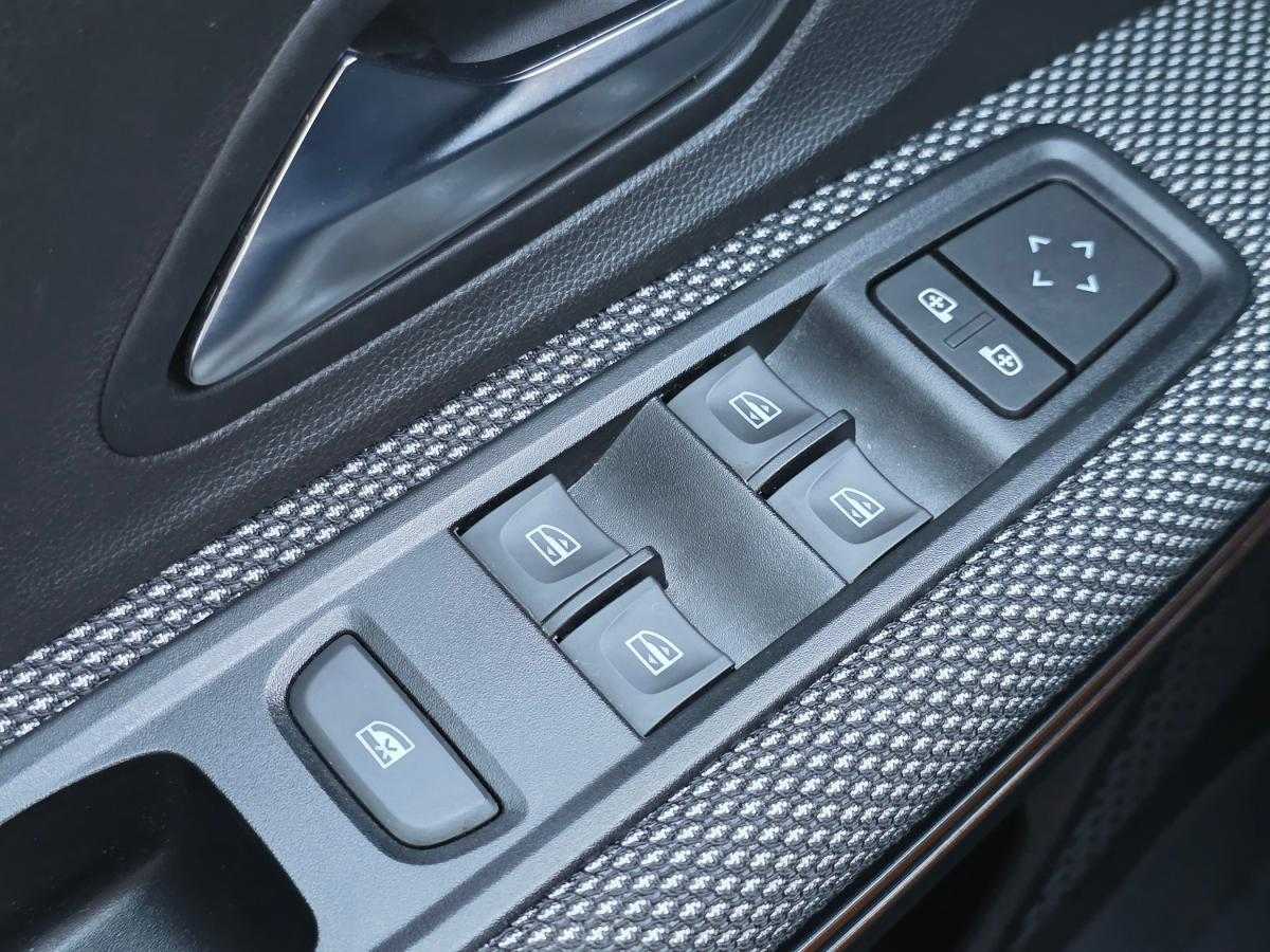 dacia-sandero-2023-gasolina-999cc