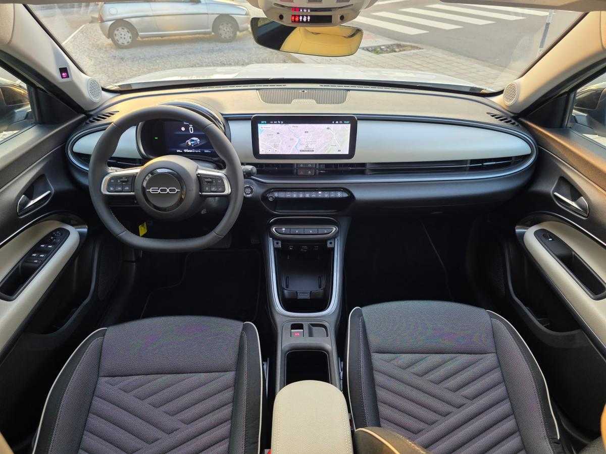 fiat-600-2026-gasolina-1199cc