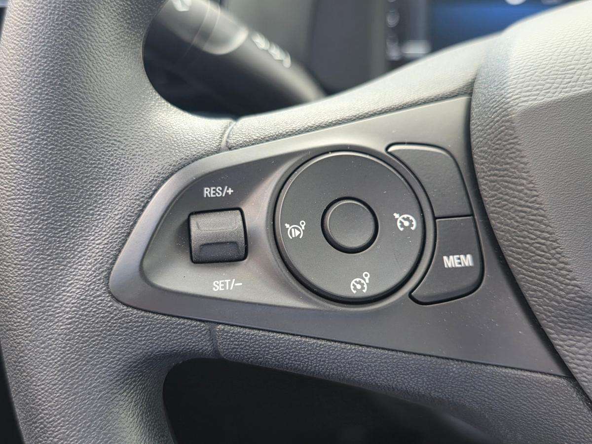 opel-corsa-2025-gasolina-1199cc