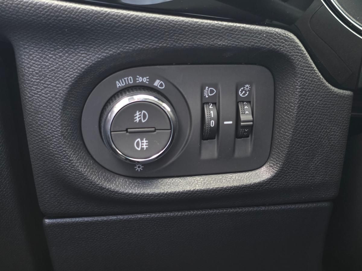 opel-corsa-2025-gasolina-1199cc