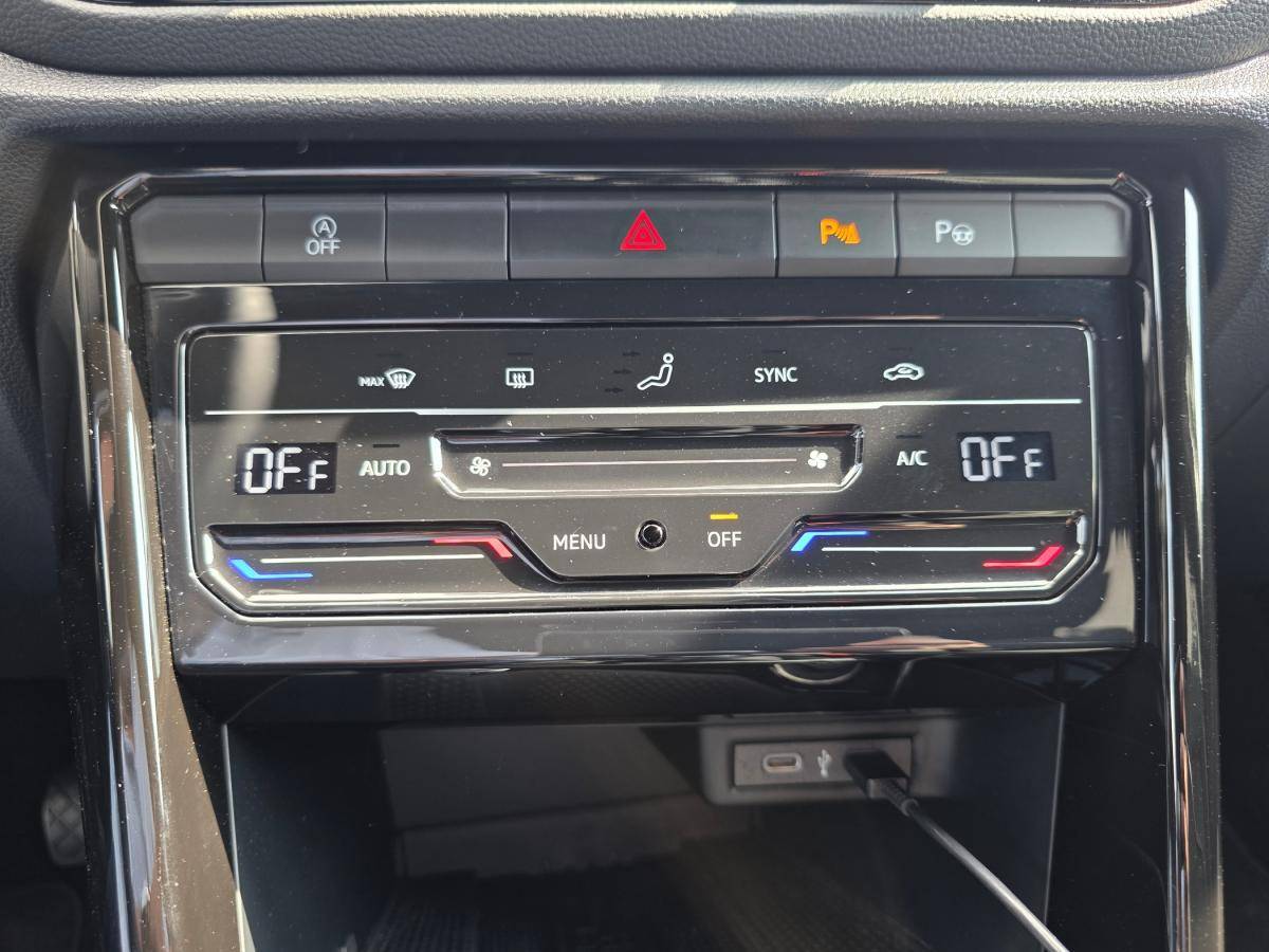 volkswagen-t-roc-2025-gasolina-999cc