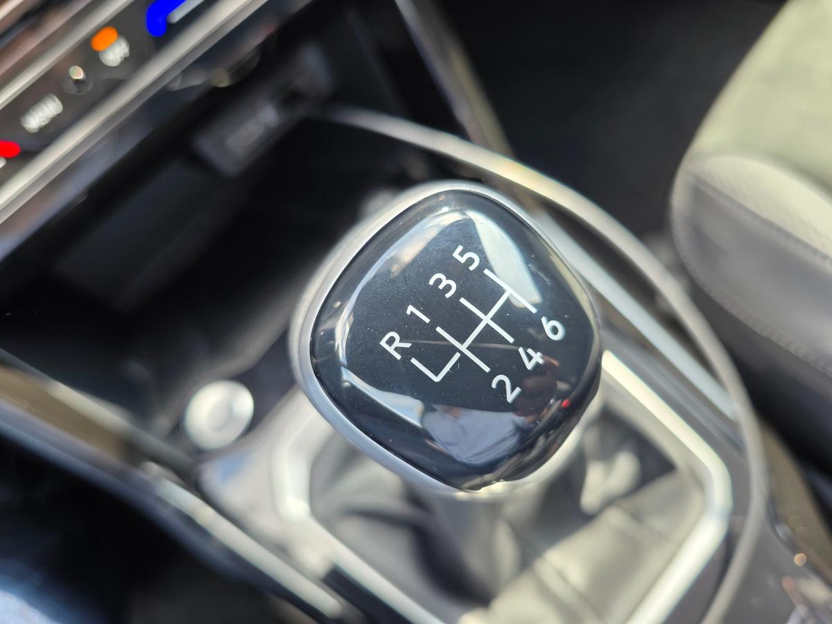 volkswagen-t-roc-2025-gasolina-999cc