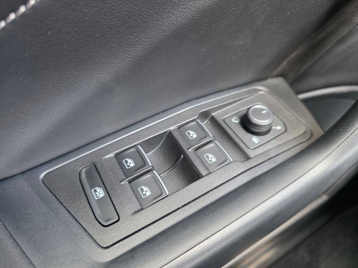 volkswagen-t-roc-2025-gasolina-999cc