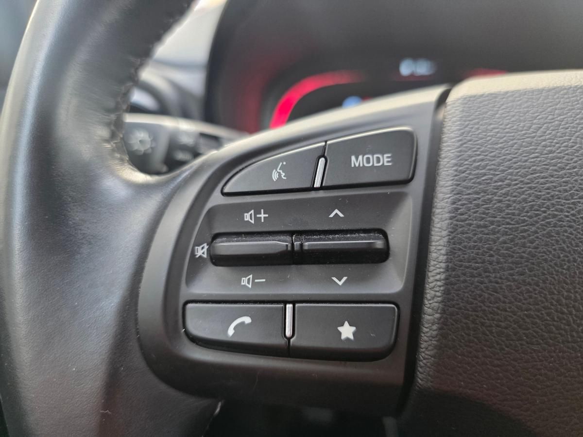 hyundai-i10-2023-gasolina-998cc