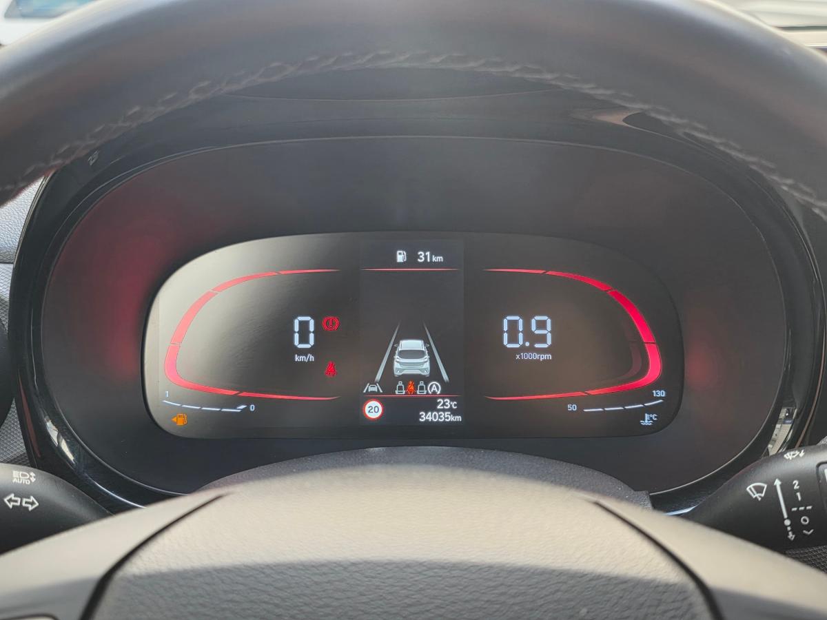 hyundai-i10-2023-gasolina-998cc