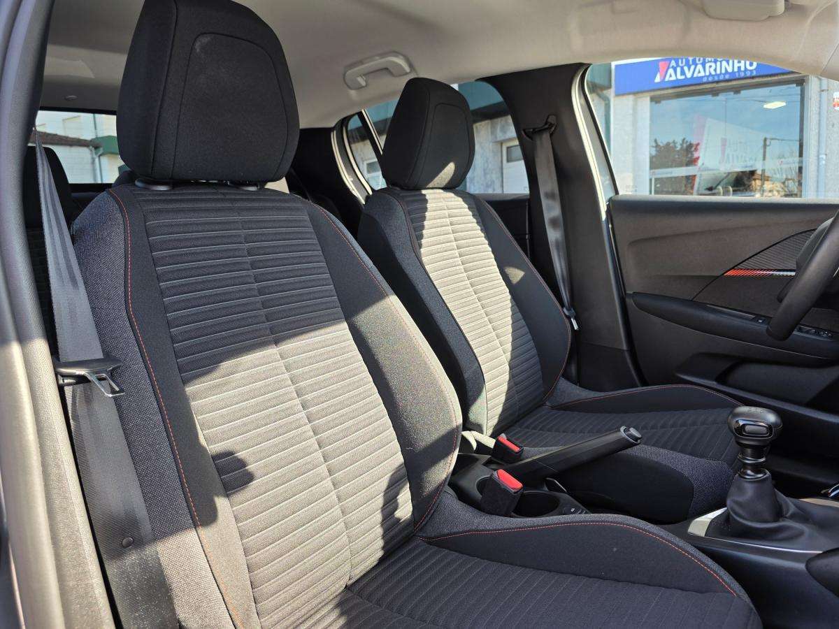 peugeot-208-2023-gasolina-1199cc