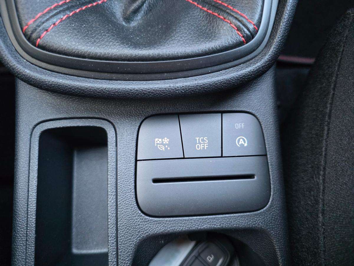 ford-fiesta-2023-gasolina-998cc