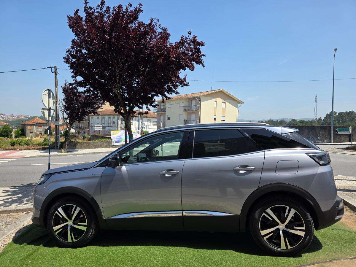 peugeot-3008-2023-hibrido-a-gasolina-1598cc