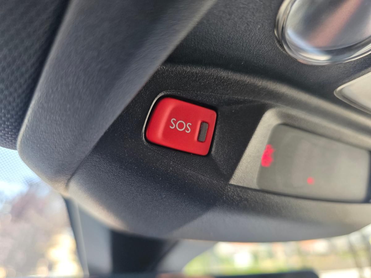 peugeot-3008-2023-hibrido-a-gasolina-1598cc