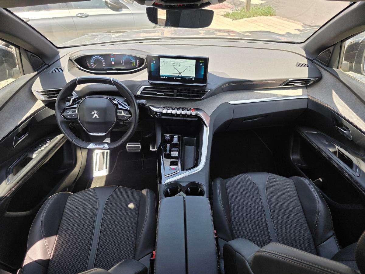 peugeot-3008-2023-hibrido-a-gasolina-1598cc