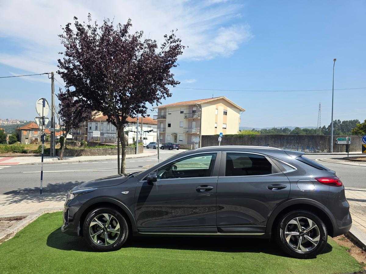 kia-xceed-2024-gasolina-998cc