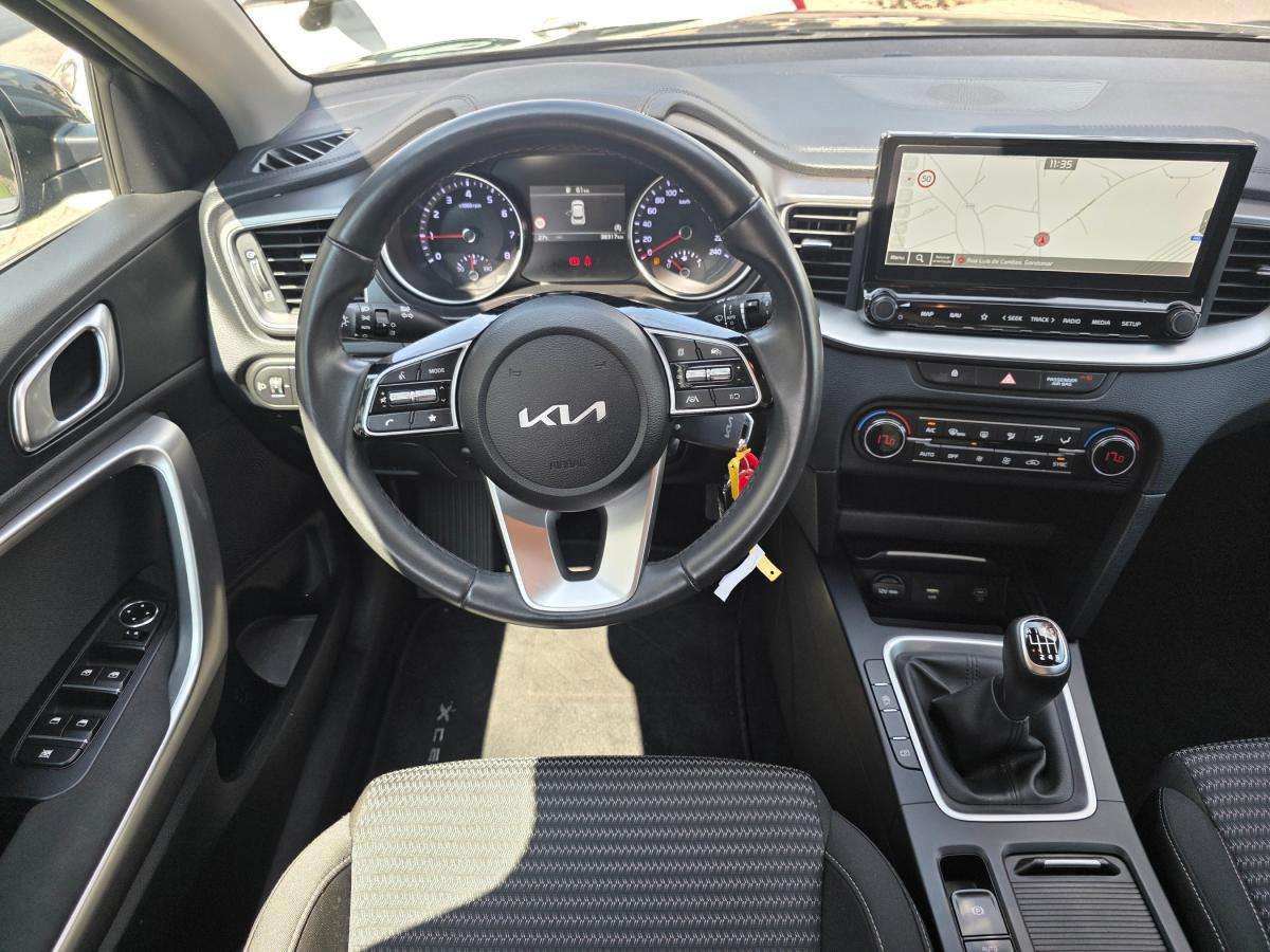 kia-xceed-2024-gasolina-998cc