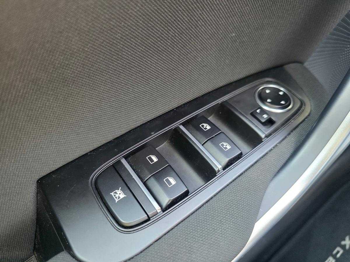 kia-xceed-2024-gasolina-998cc