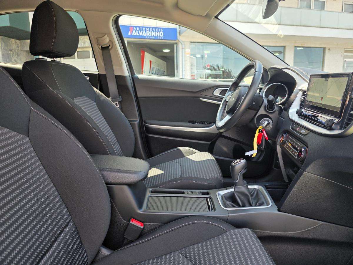 kia-xceed-2024-gasolina-998cc
