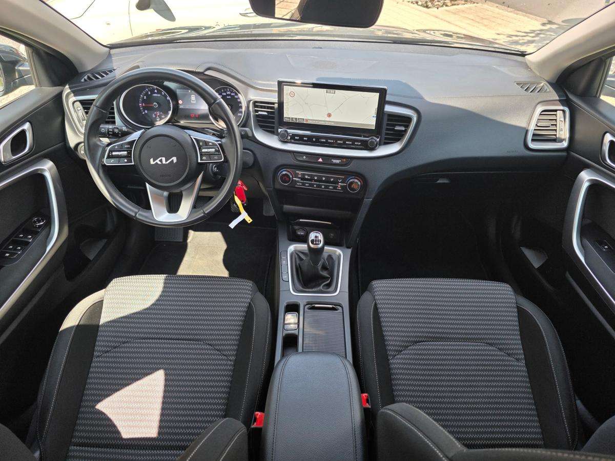 kia-xceed-2024-gasolina-998cc