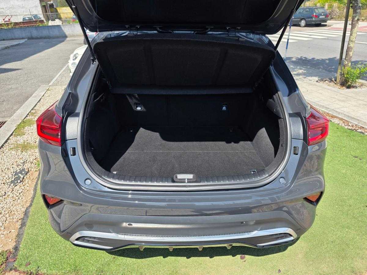 kia-xceed-2024-gasolina-998cc