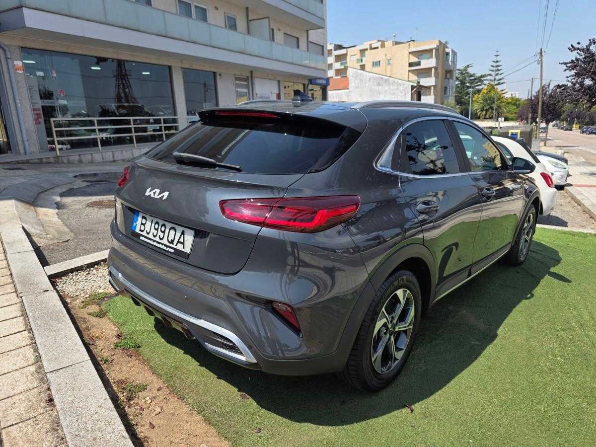 kia-xceed-2024-gasolina-998cc