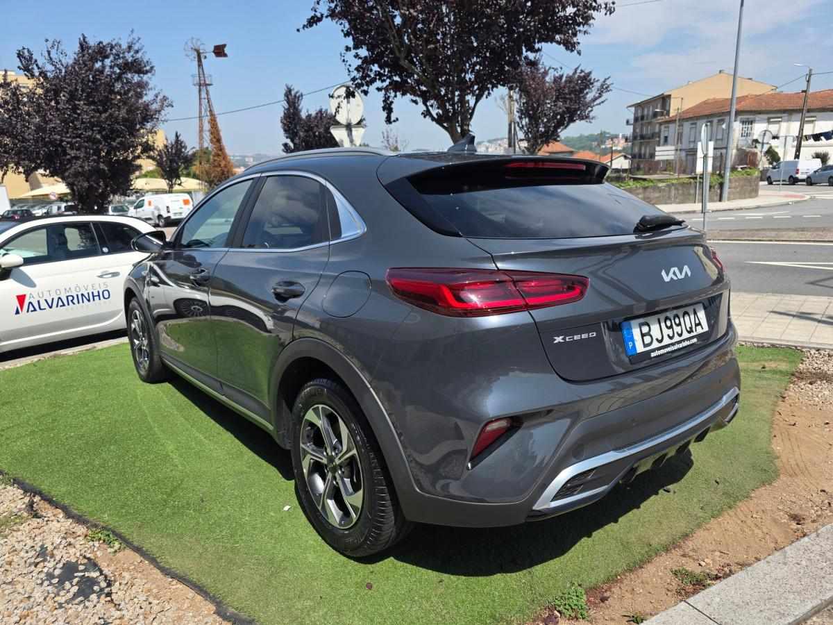 kia-xceed-2024-gasolina-998cc
