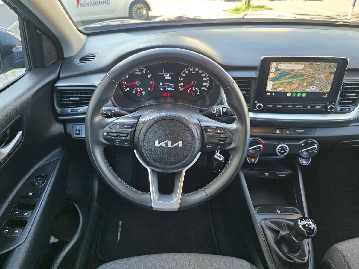kia-stonic-2024-gasolina-1197cc