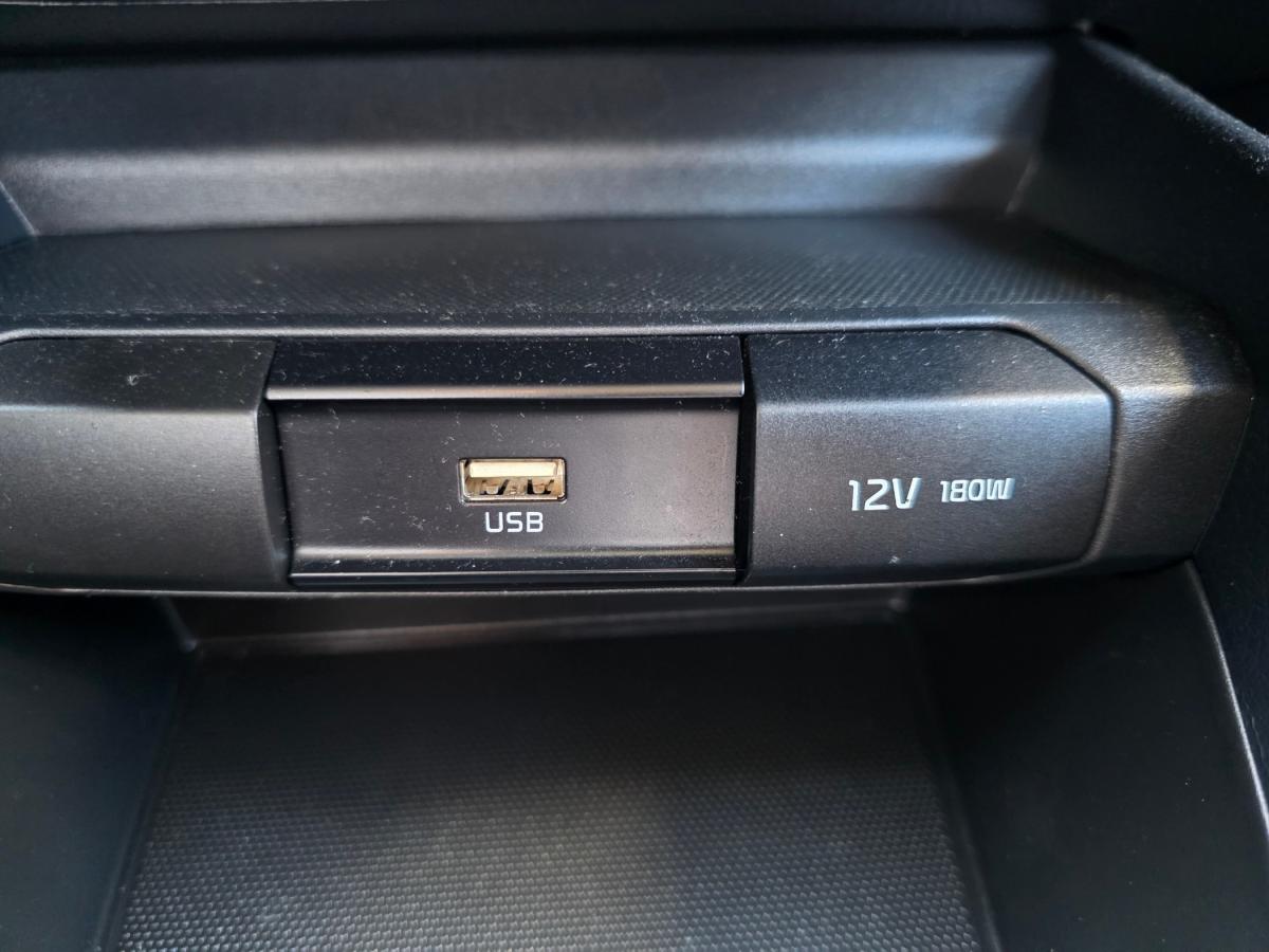 kia-stonic-2024-gasolina-1197cc
