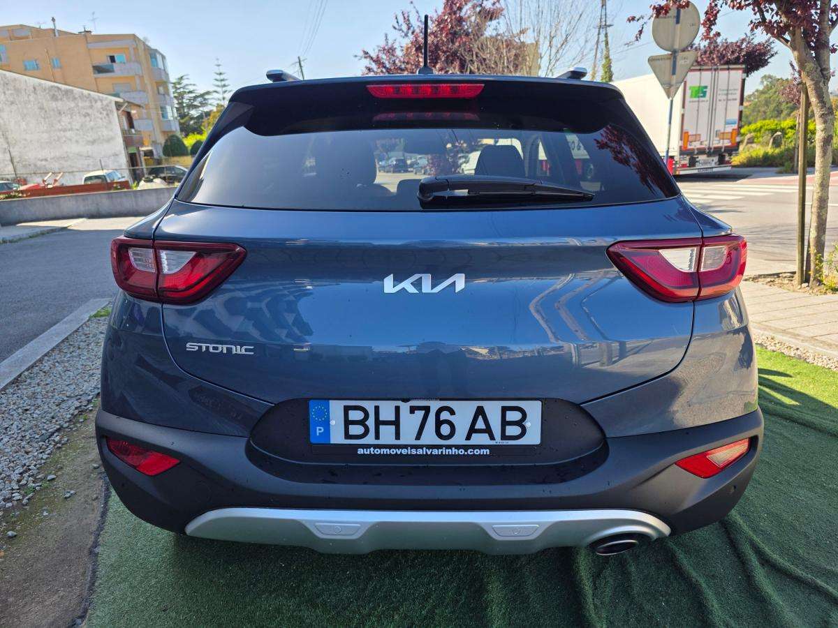 kia-stonic-2024-gasolina-1197cc