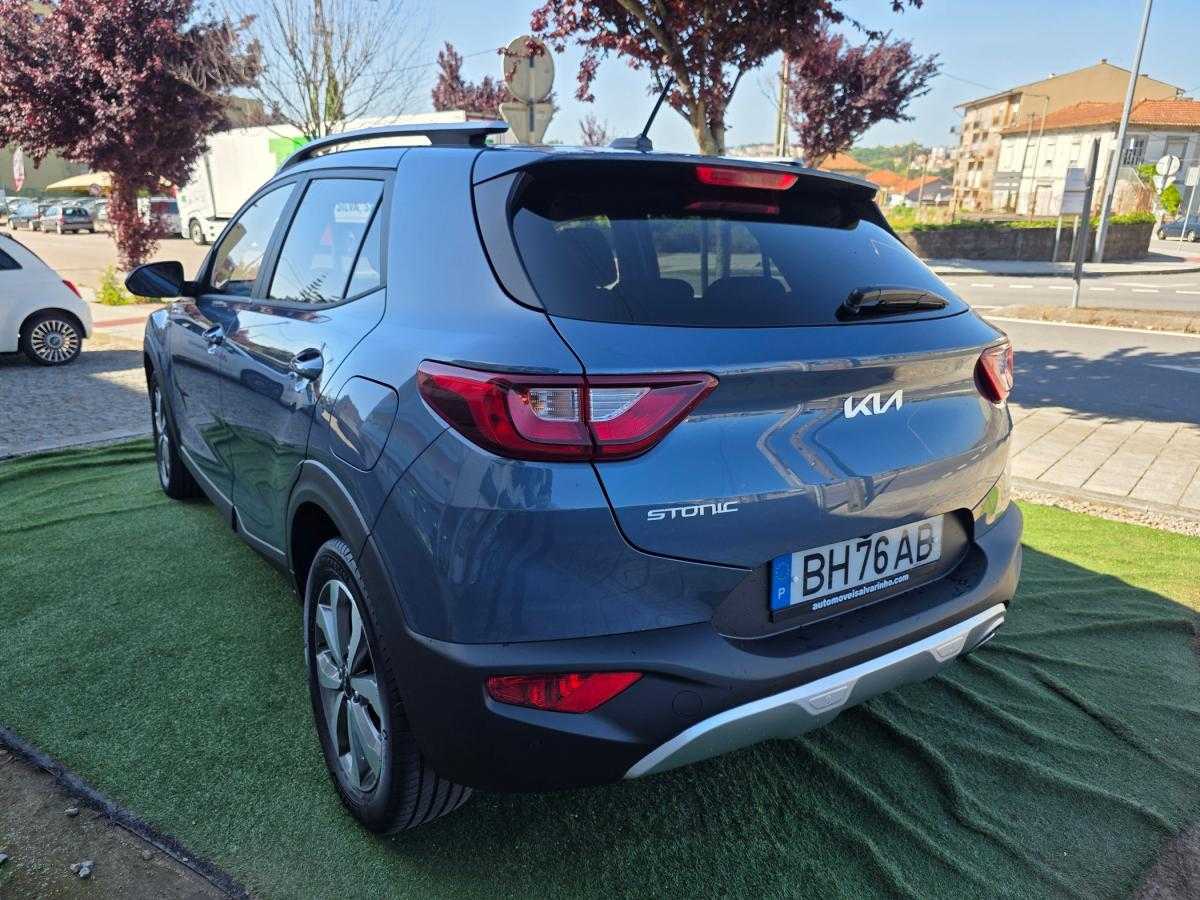 kia-stonic-2024-gasolina-1197cc