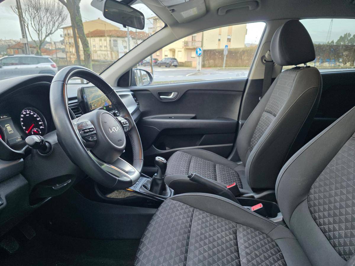 kia-rio-2022-gasolina-998cc