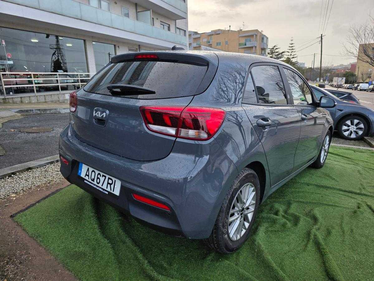 kia-rio-2022-gasolina-998cc