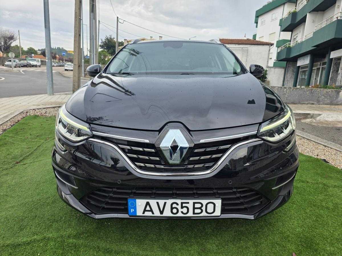 renault-megane-sport-tourer-2022-hibrido-a-gasolina-1598cc