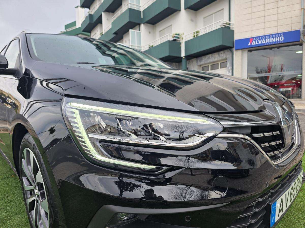 renault-megane-sport-tourer-2022-hibrido-a-gasolina-1598cc